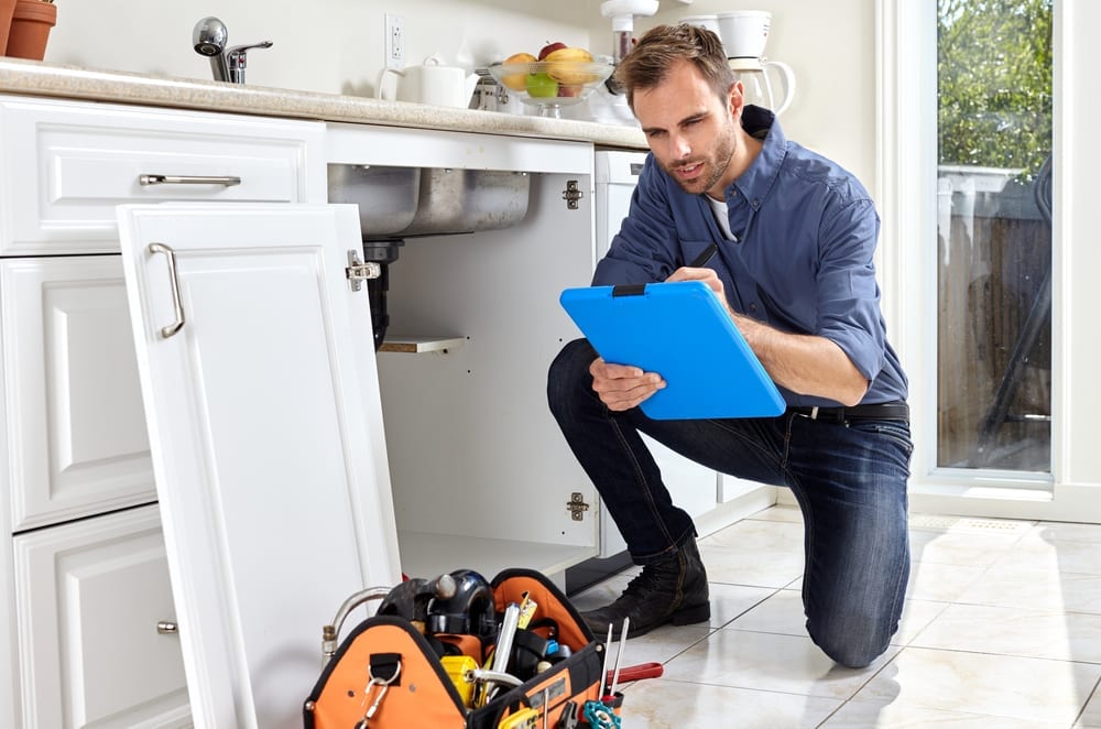 Water Damage Cleanup Services - Why hire a water damage company?