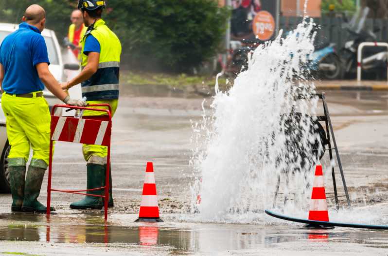 What To Do After a Water Main Break - Cleaning up a water main break