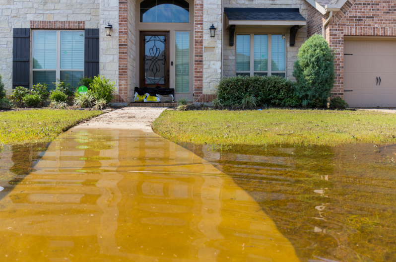 What To Do If Your House Floods | Flooded House Clean Up